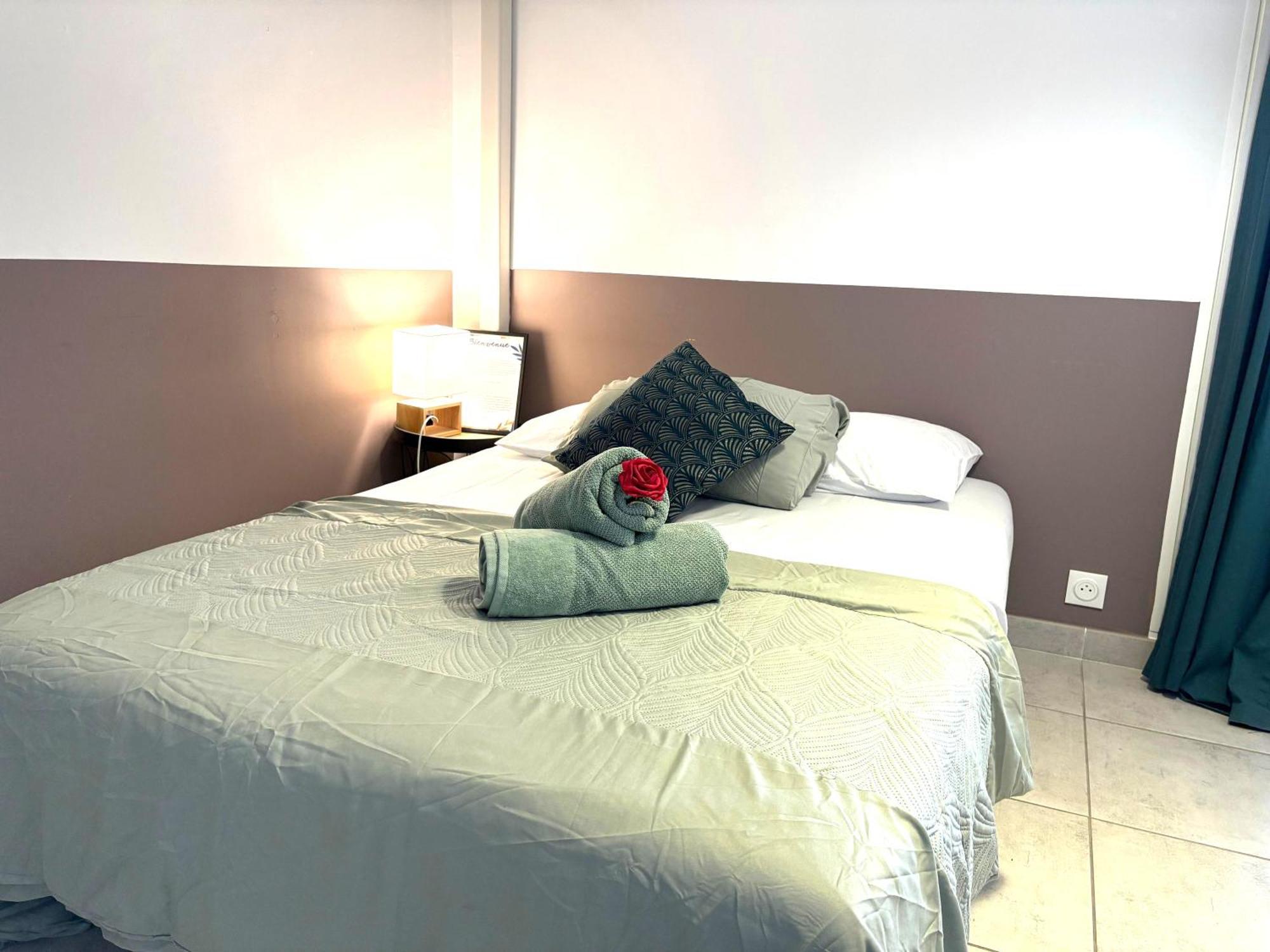 L'Amazone Studio Plein Centre Plages A 2Min Clim Wifi Sur Le Port - Top Prosconciergerie- La Grande Motte Exterior photo